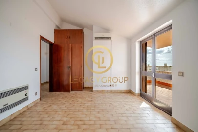 Moradia T2 para Venda em Albufeira e Olhos de Água