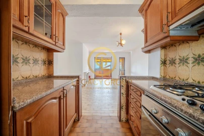 Moradia T2 para Venda em Albufeira e Olhos de Água