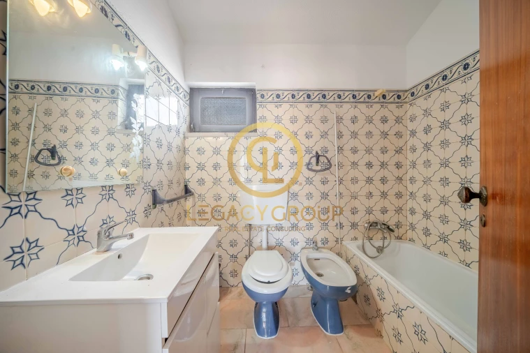 Moradia T2 para Venda em Albufeira e Olhos de Água Foto 16