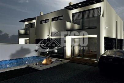 Moradia T3 para Venda em São Felix da Marinha