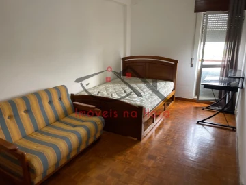 Apartamento T2 para Venda em Queluz e Belas
