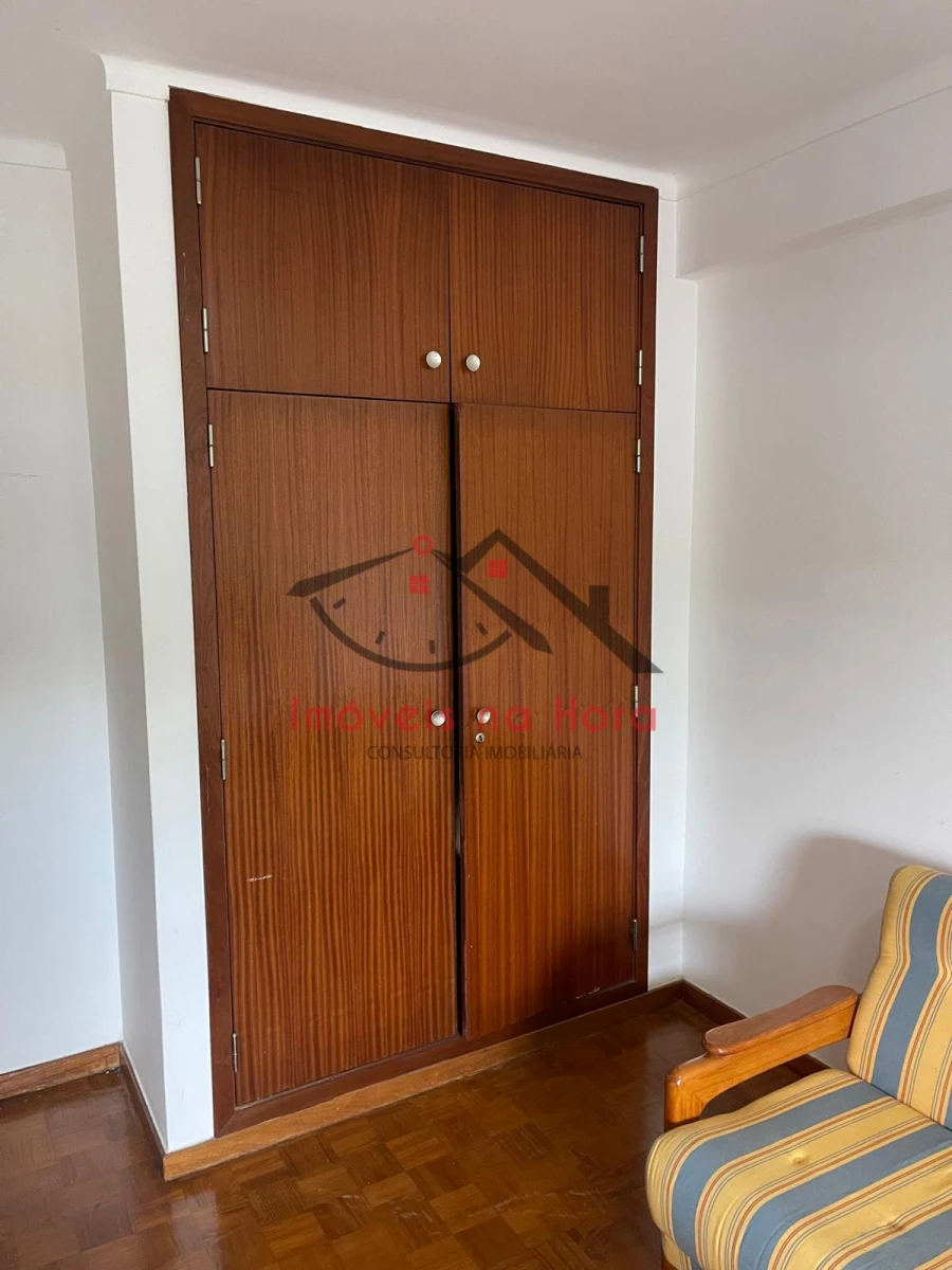 Apartamento T2 para Venda em Queluz e Belas Foto 6