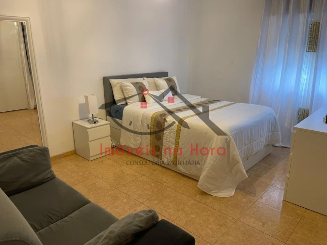 Apartamento T2 para Venda em Queluz e Belas Foto 10