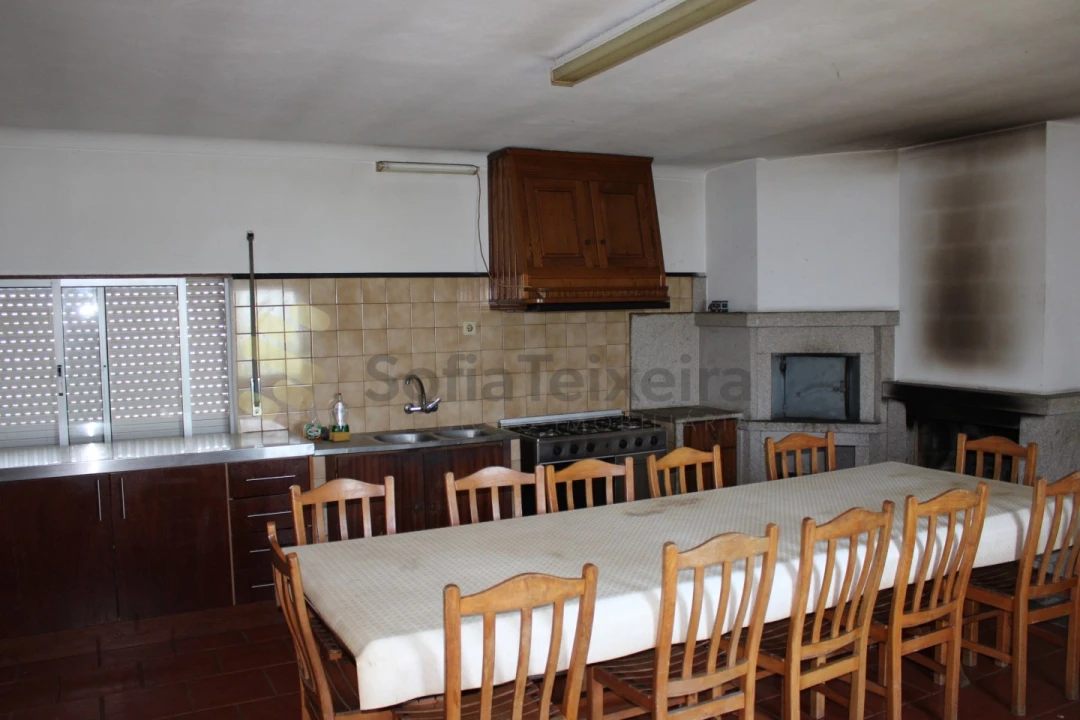 Moradia T4 para Venda em Sobretamega Foto 15