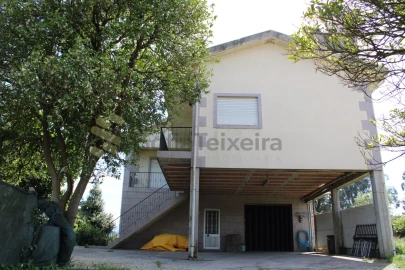 Moradia T4 para Venda em Sobretamega