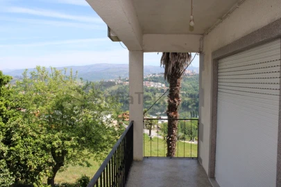 Moradia T4 para Venda em Sobretamega