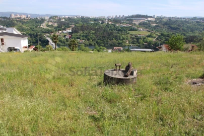 Moradia T4 para Venda em Sobretamega