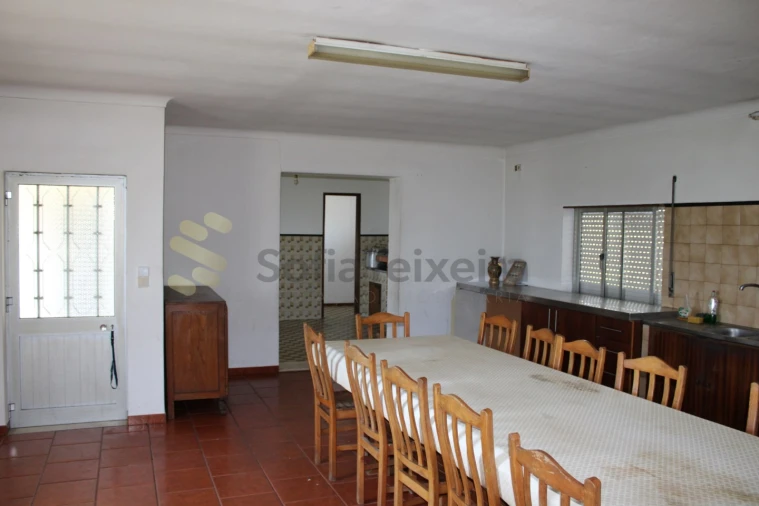 Moradia T4 para Venda em Sobretamega Foto 16