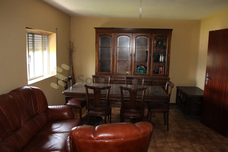 Moradia T4 para Venda em Sobretamega Foto 21