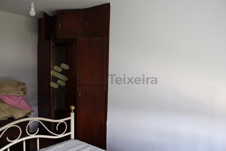 Moradia T4 para Venda em Sobretamega Foto 23