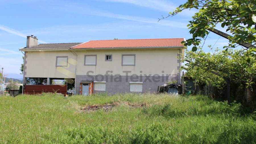 Moradia T4 para Venda em Sobretamega