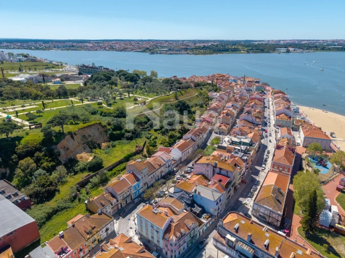 Prédio para Venda em Seixal, Arrentela e Aldeia de Paio Pires Foto 42