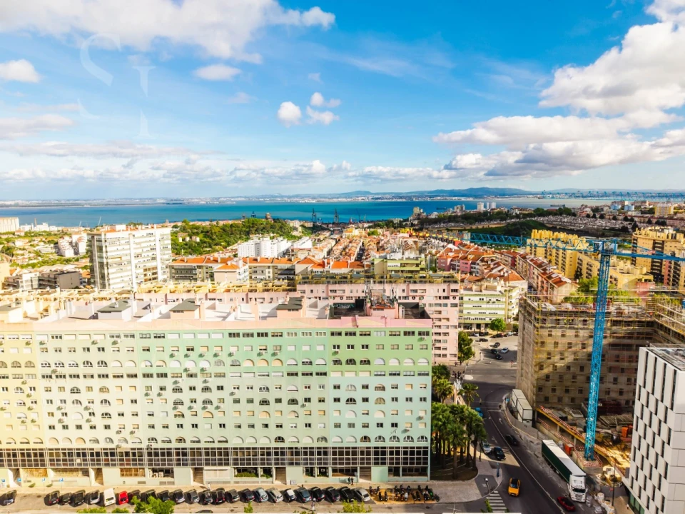 Apartamento T4 para Venda em Areeiro Foto 1