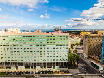Apartamento T4 para Venda em Areeiro