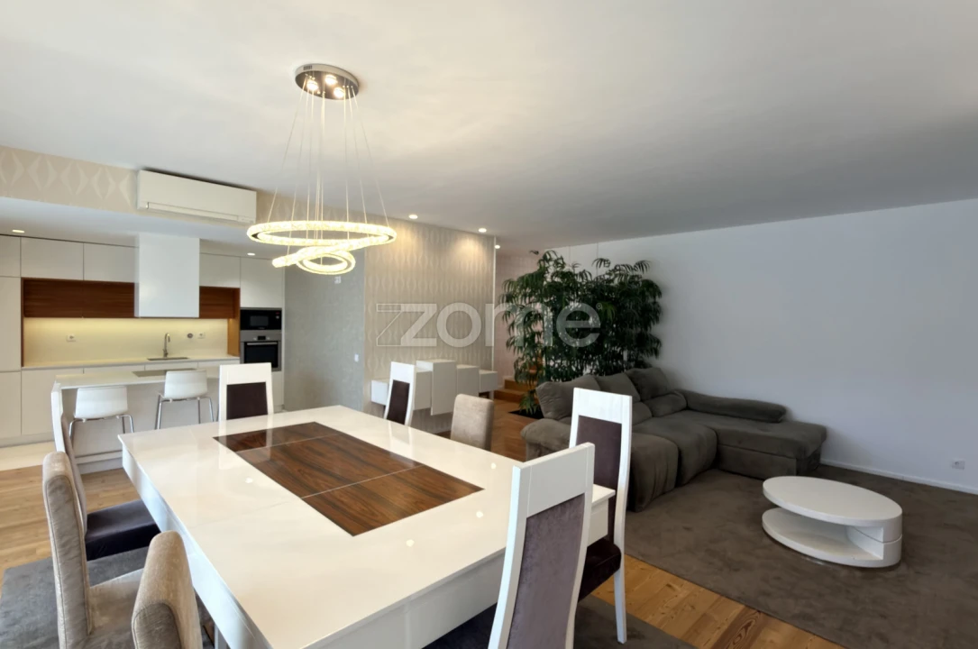 Apartamento T3 para Arrendamento em Nogueiró e Tenões Foto 1