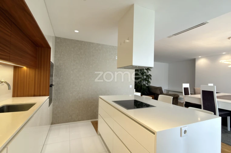 Apartamento T3 para Arrendamento em Nogueiró e Tenões Foto 10