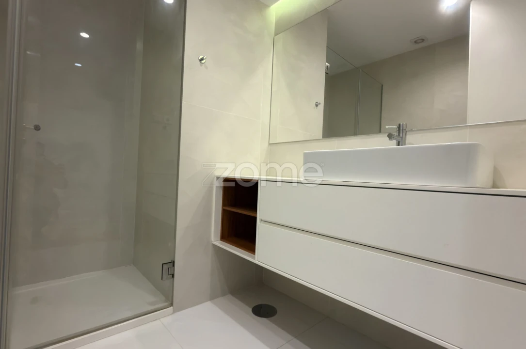 Apartamento T3 para Arrendamento em Nogueiró e Tenões Foto 14