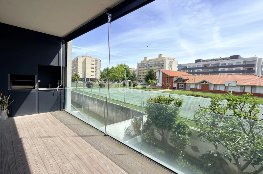 Apartamento T3 para Arrendamento em Nogueiró e Tenões Foto 8