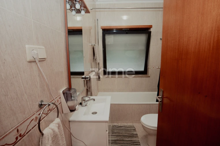 Apartamento T2 para Venda em Vila Nova de Famalicão e Calendário Foto 7