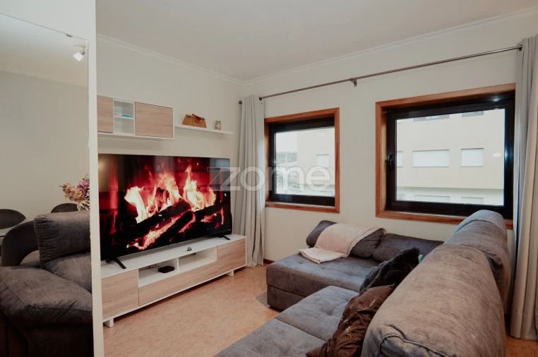 Apartamento T2 para Venda em Vila Nova de Famalicão e Calendário Foto 12