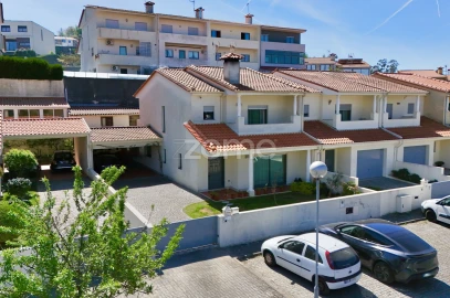 Moradia T3 para Venda em Mogege