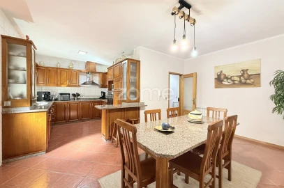 Moradia T3 para Venda em Mogege