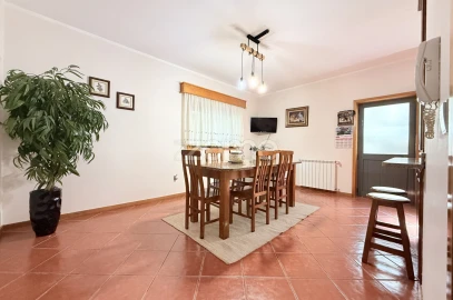 Moradia T3 para Venda em Mogege