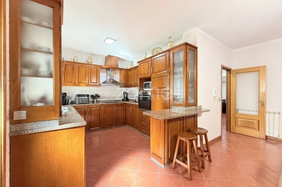 Moradia T3 para Venda em Mogege