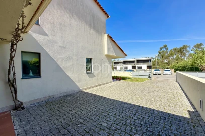 Moradia T3 para Venda em Mogege