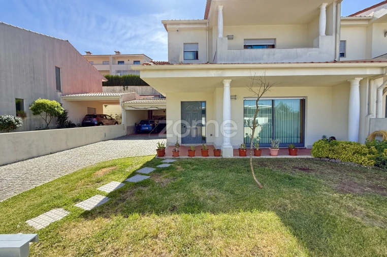 Moradia T3 para Venda em Mogege