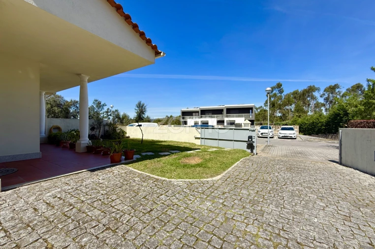 Moradia T3 para Venda em Mogege Foto 33