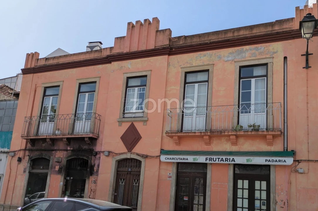 Prédio para Venda em Vila Franca de Xira Foto 1