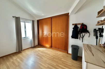 Moradia T4 para Venda em Ribeira Seca