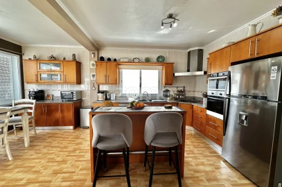 Moradia T4 para Venda em Ribeira Seca