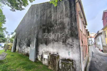 Prédio para Venda em Arcos de Valdevez (São Paio) e Giela