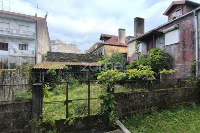 Prédio para Venda em Arcos de Valdevez (São Paio) e Giela