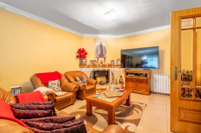 Apartamento T3 para Venda em Cidade da Maia