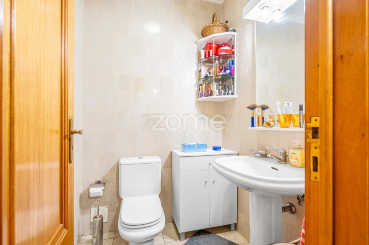Apartamento T3 para Venda em Cidade da Maia Foto 16