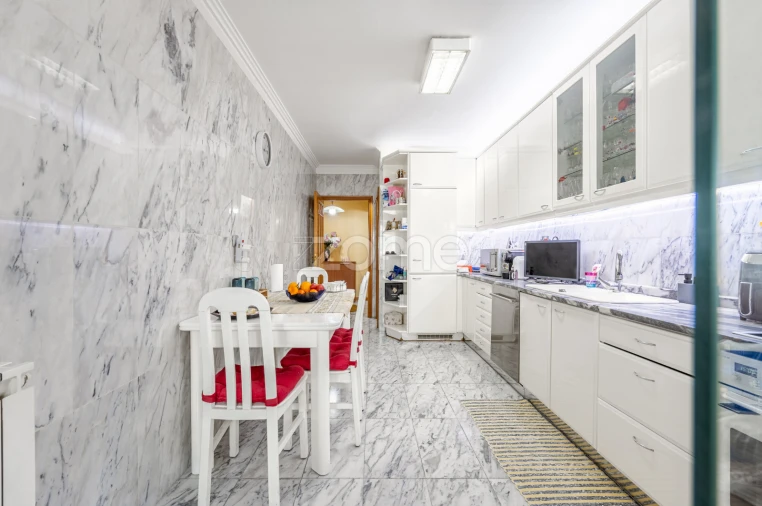 Apartamento T3 para Venda em Cidade da Maia Foto 10