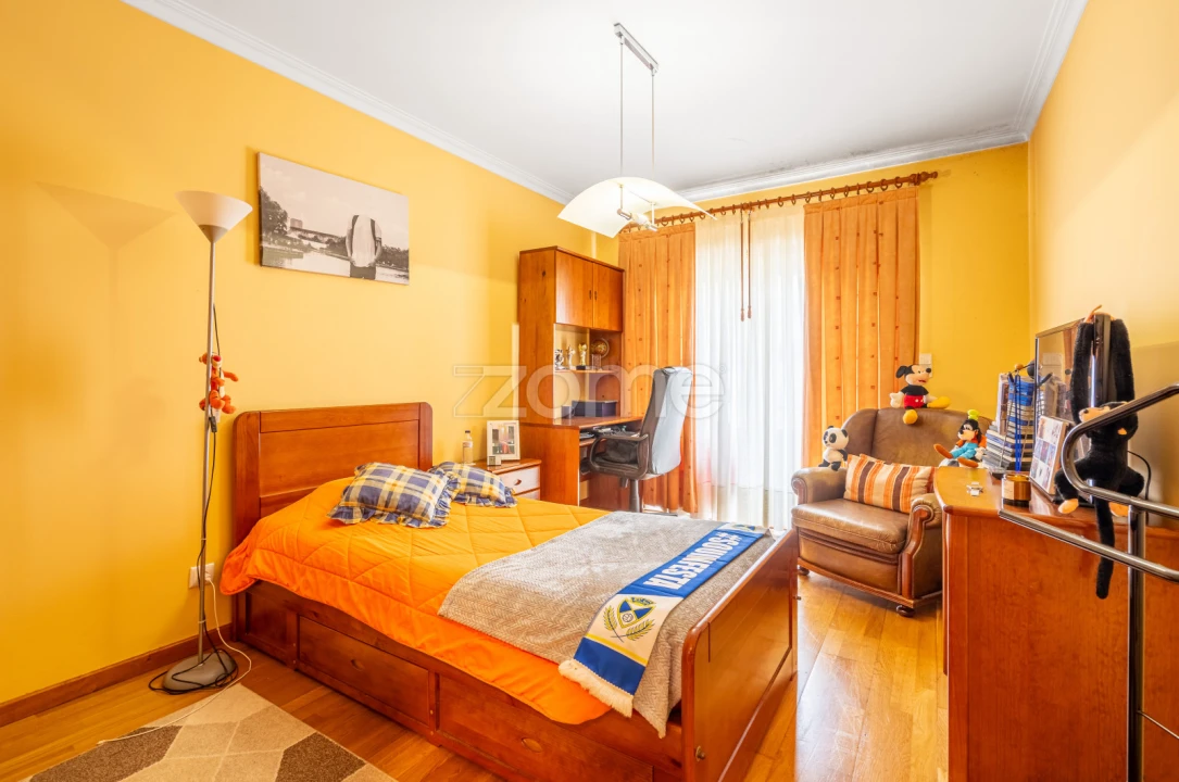 Apartamento T3 para Venda em Cidade da Maia Foto 12