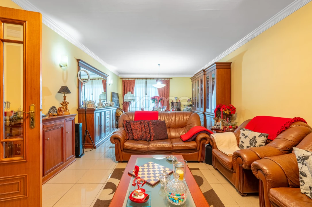 Apartamento T3 para Venda em Cidade da Maia Foto 4