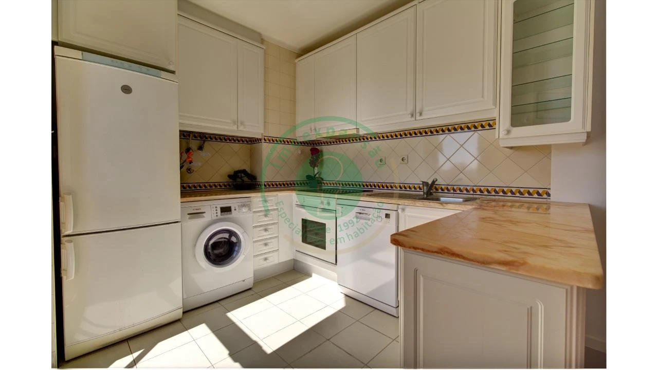 Apartamento T2 para Venda em Buarcos Foto 3