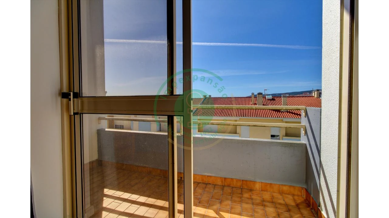 Apartamento T2 para Venda em Buarcos Foto 13