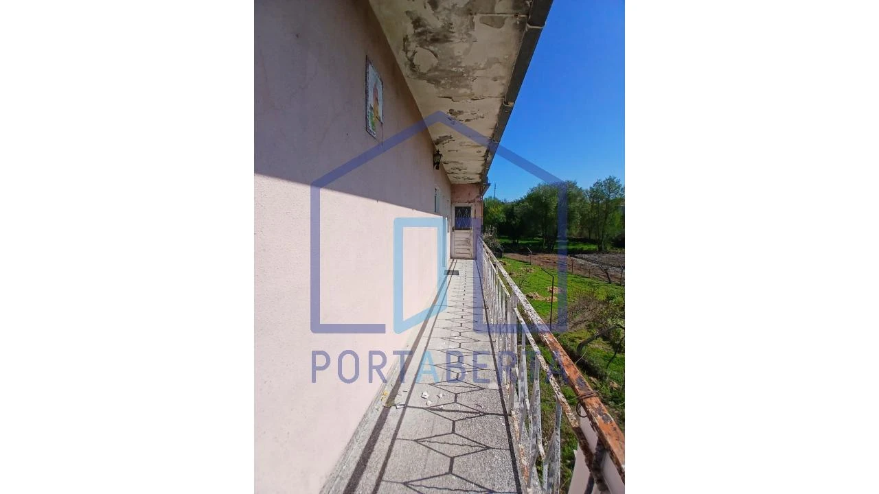 Moradia T3 para Venda em Santa Maria Maior Foto 2