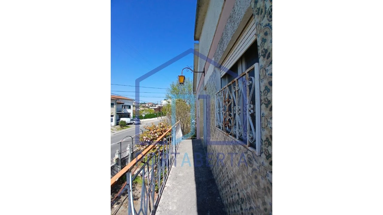 Moradia T3 para Venda em Santa Maria Maior Foto 4