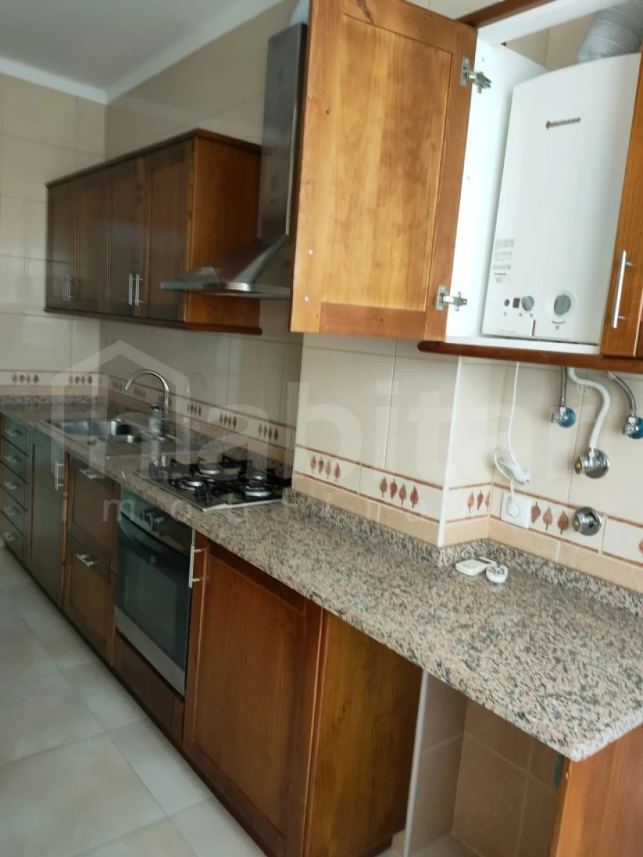 Apartamento T2 para Arrendamento em Benavente Foto 4