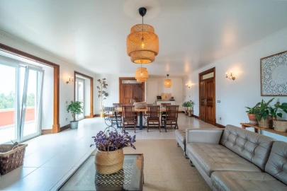 Moradia T5 para Venda em Cadaval e Pêro Moniz