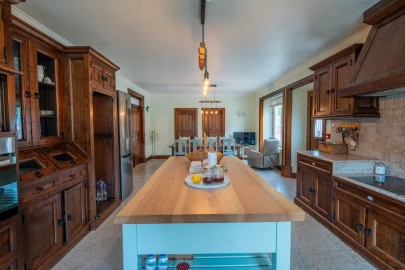 Moradia T5 para Venda em Cadaval e Pêro Moniz