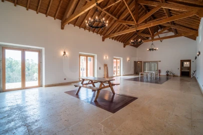 Moradia T5 para Venda em Cadaval e Pêro Moniz