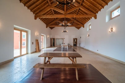 Moradia T5 para Venda em Cadaval e Pêro Moniz